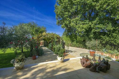 Villa with Private Pool image 8