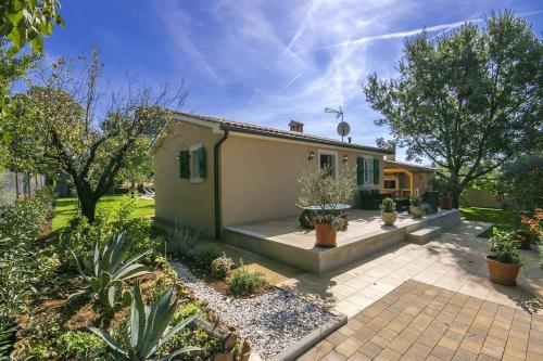 Villa with Private Pool image 6