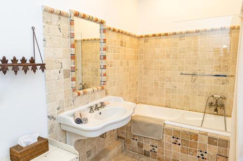 Maison Bournissac – Noves, NY