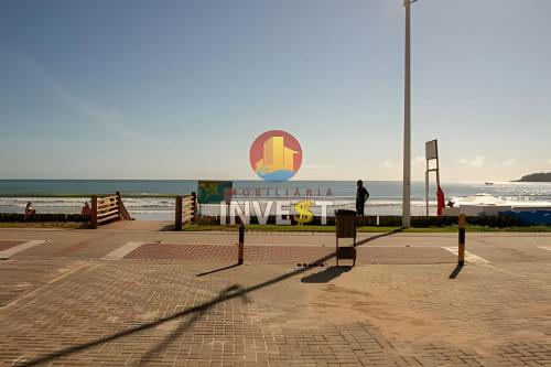 Sobrado na quadra mar, Praia de Bombas