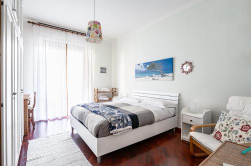 Visarno & University Roomy Flat x6 with Parking, Florence