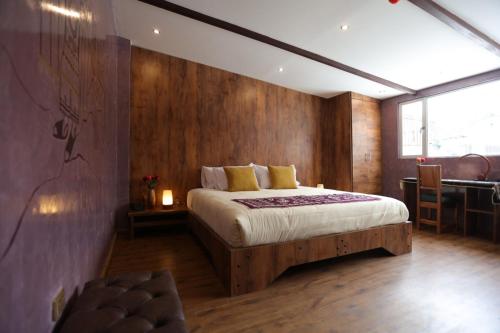 1 queen bed