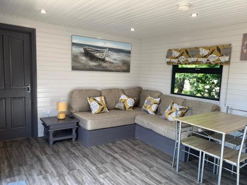 Donegal Staycations in 克隆曼尼