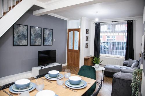 المرافق, Reduced Price, Long or Short Stays, Free Parking in Edge Hill