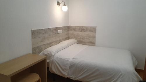 Hostal Ginebra -Madrid Centro Gran Vía Sol- - image 6