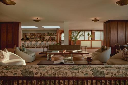 Hotel Lucine - 바/라운지
