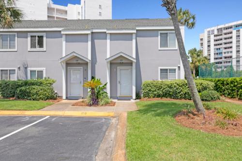Southbay by the Gulf 119 only Steps from the Beach a 3 Bedroom Townhome in Destin
