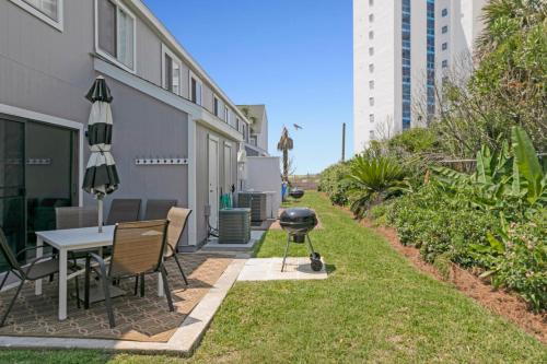 Southbay by the Gulf 119 only Steps from the Beach a 3 Bedroom Townhome in Destin near Louisiana Lagniappe