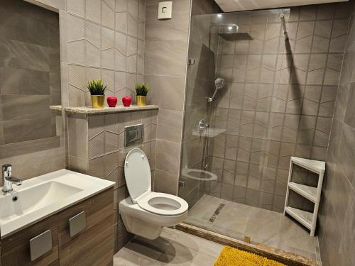 3 Bedroom Luxury Apartment with Premium Amenities for Larger Families, Casablanca (Foto 8)