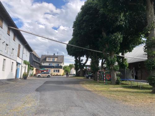 Ferienwohnung auf dem Bauernhof in Hachenburg Hof Kleeberg I