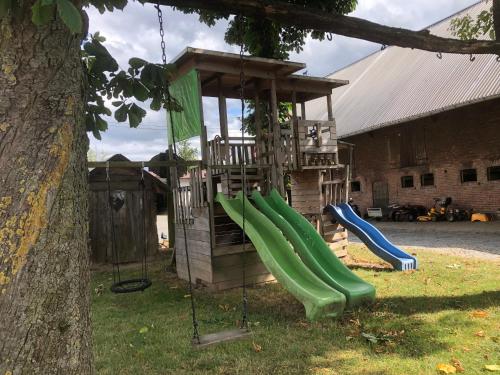 Ferienwohnung auf dem Bauernhof in Hachenburg Hof Kleeberg I