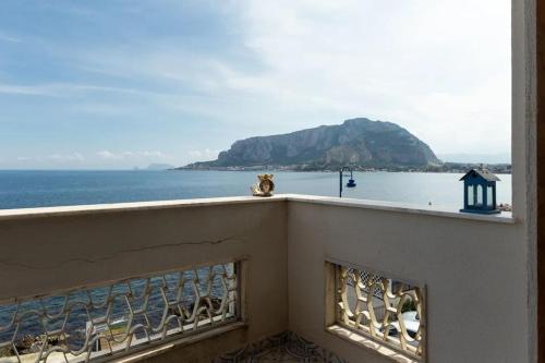 Villa Emilia Mondello Appartamento Emily con vista sul mare