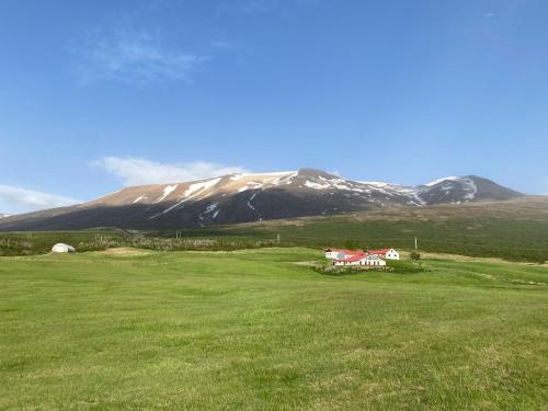 . Litla-Sandfell Guesthouse