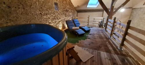 La Cabane et SPA Chez Jules - Chambre d'hôtes - Vellerot-lès-Vercel