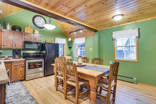 Charming Butternut Lake Getaway with Deck and Dock! in Park Falls, USA