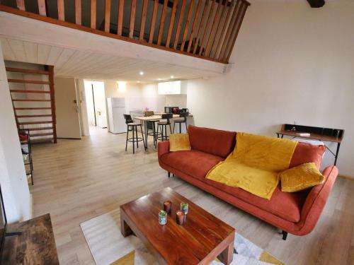 Appartement avec mezzanine idéalement situé à Mâcon - Location saisonnière - Mâcon