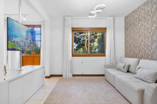 Bosque de Viena Duplex by Achei Gramado