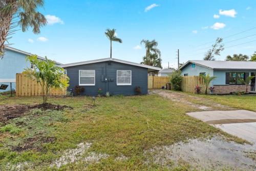 Downtown Punta Gorda 3 bd Bungalow