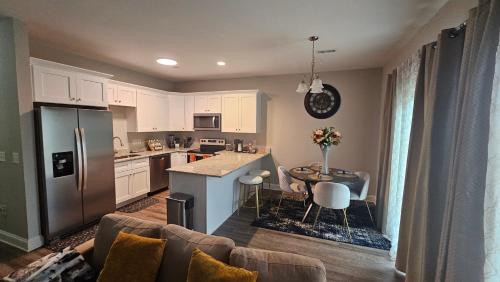 Spacious 3-Bedroom Modern Home Near CLT Motor Speedway in Concord, USA