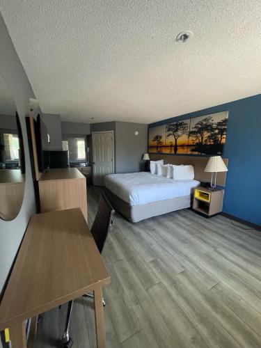 Baymont by Wyndham Dublin - image 5