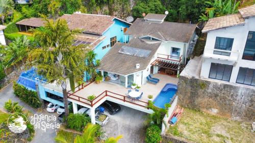 Casa incrível em Ilhabela com piscina e vista mar