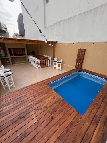 Casa con Increíble Terraza, Parrilla y Pileta 21 jóvenes en Palermo