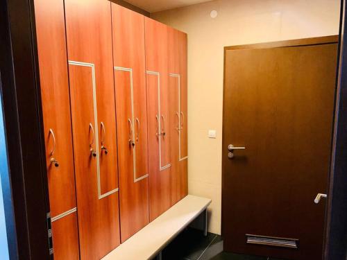 Komfortowy apartament z siłownią i sauną Revisit Apartment 11