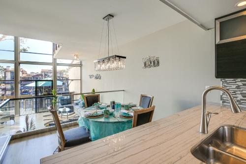 Waterfront Long Beach Condo with Pool Access! in Long Beach, USA