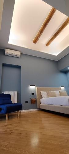 Deluxe Spaccanapoli Room Type - Suite Quadruple with Balcony