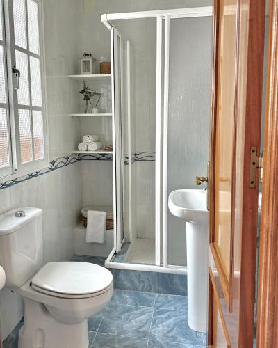 Zuhanyzó, Casa Paquita in Algodonales