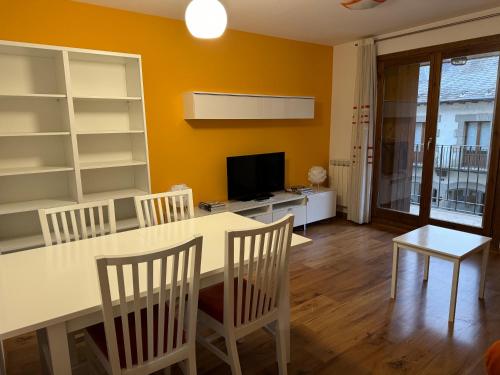 Apartamento La Boira - Apartment - Broto