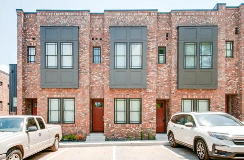 Stylish City Heights Townhome in Nashville, USA