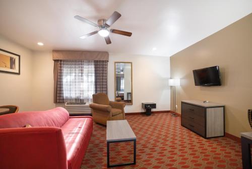 Quality Inn & Suites Goodyear - Phoenix West