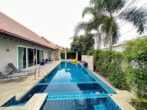 the time poolvilla C22