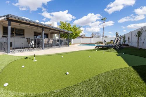 Open Floor Mesa Gable Vacation Home