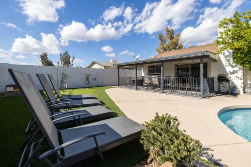 Open Floor Mesa Gable Vacation Home