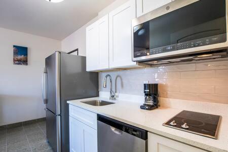Vistas 201- Modern Sierra Vista 1bd great location - image 10