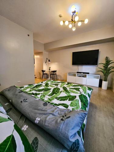 Brand New Central Convenience Studio Condo with Balcony in Araneta City Cubao, Manila