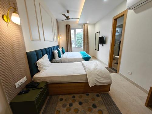 Triple Room with Bathroom image 5