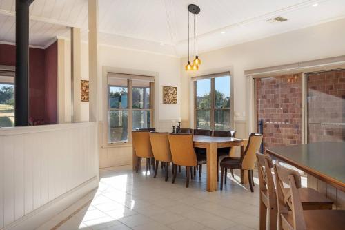 Prestigious Panoramic Mountain Views at Bellevue Mudgee