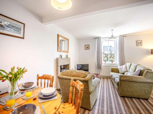 2 bed in Berwick Upon Tweed 81273