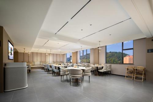 Restaurant, Atour Hotel Ningbo Ninghai in Ninghai