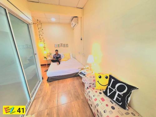 EZ Sleep @ Ratchada 19 Room Type - Double Room with Shared Bathroom