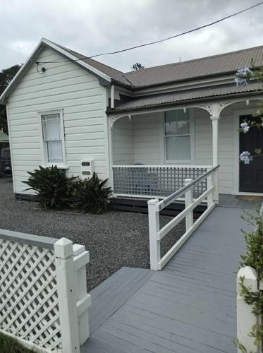 Wharf Road Cottage