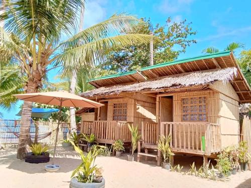 Kubo Inn & Beach Camp