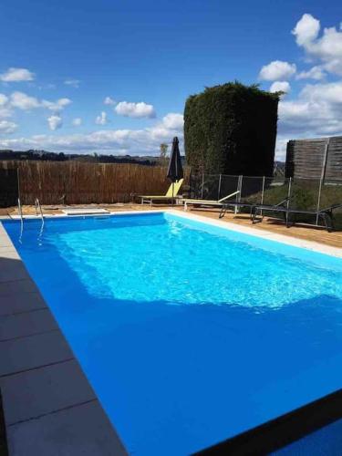 Villa*Piscine*Proche Sarlat - Location saisonnière - Proissans