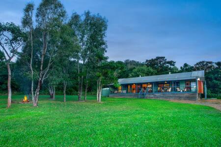 Valley Views Lodge- Country home in Port Douglas