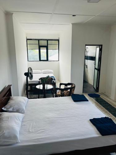 2 double beds