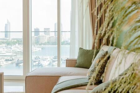 Private Beachfront 1 Bed With 180 view of Marina Skyline, Дубай (фото 4)