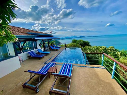 Sandalwood Luxury Villa Resort